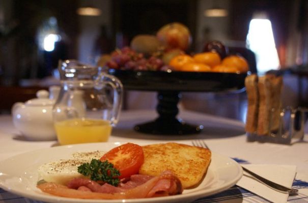 Ocean & Mountain Views