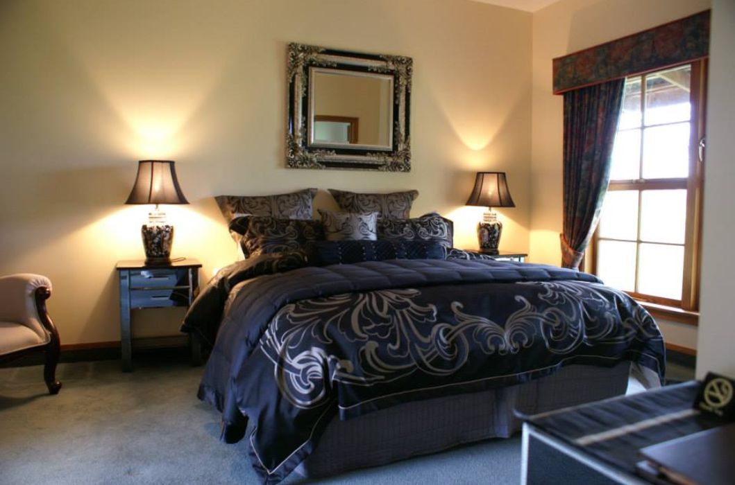 Ocean & Mountain Views